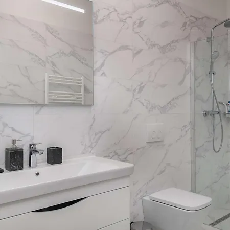 Lara Vabriga Tatil Evi