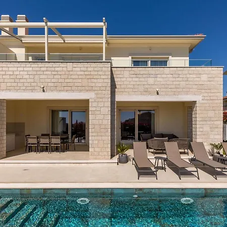 Lara Vabriga Vakantiehuis Tar-Vabriga