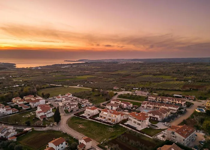 Lara Vabriga 펜션 *